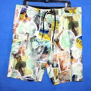 Da Hui Hawaii Collage Print Swim Trunks - Men's Size 38